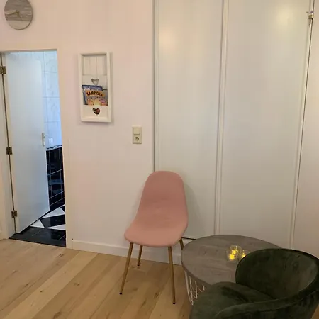 Konukevi Quarles 80 - Free Parking