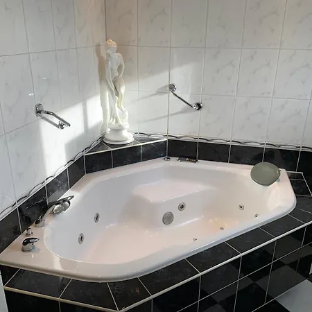 Quarles 80 Vendégház