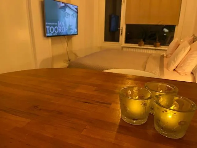 Quarles 80 - Free Parking Gæstehus Noordwijk